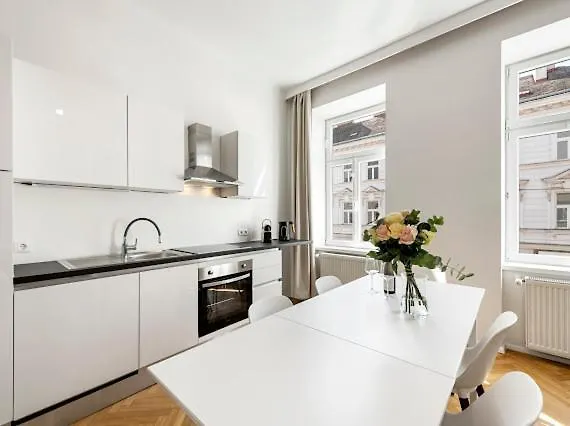 Apartment A&s Tivoli *